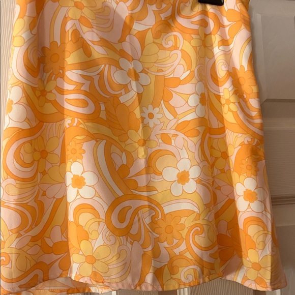 Hollister Orange and White Floral Mini Skirt - Picture 3 of 6